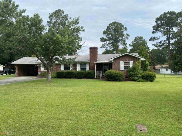 113 Holly DR, Statesboro, GA 30458