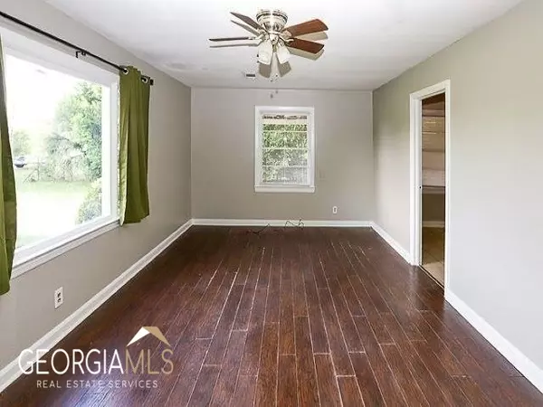 Warner Robins, GA 31093,711 N Davis DR