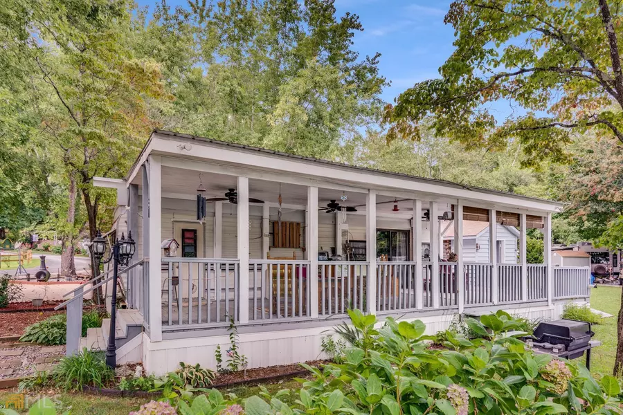 31 Blue Bonnet LN, Cleveland, GA 30528