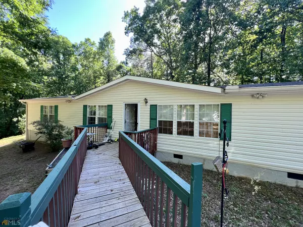 332 Oak View,  Cleveland,  GA 30528