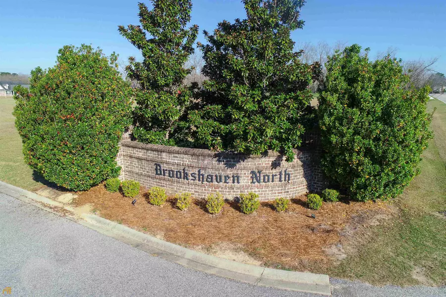 10 Honeysuckle DR, Claxton, GA 30417