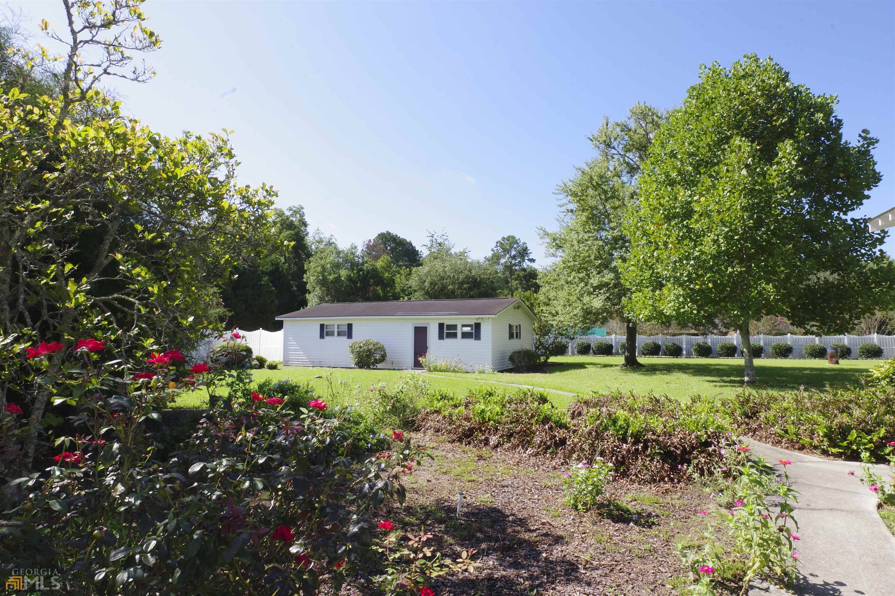 Brooklet, GA 30415,211 W Lee ST