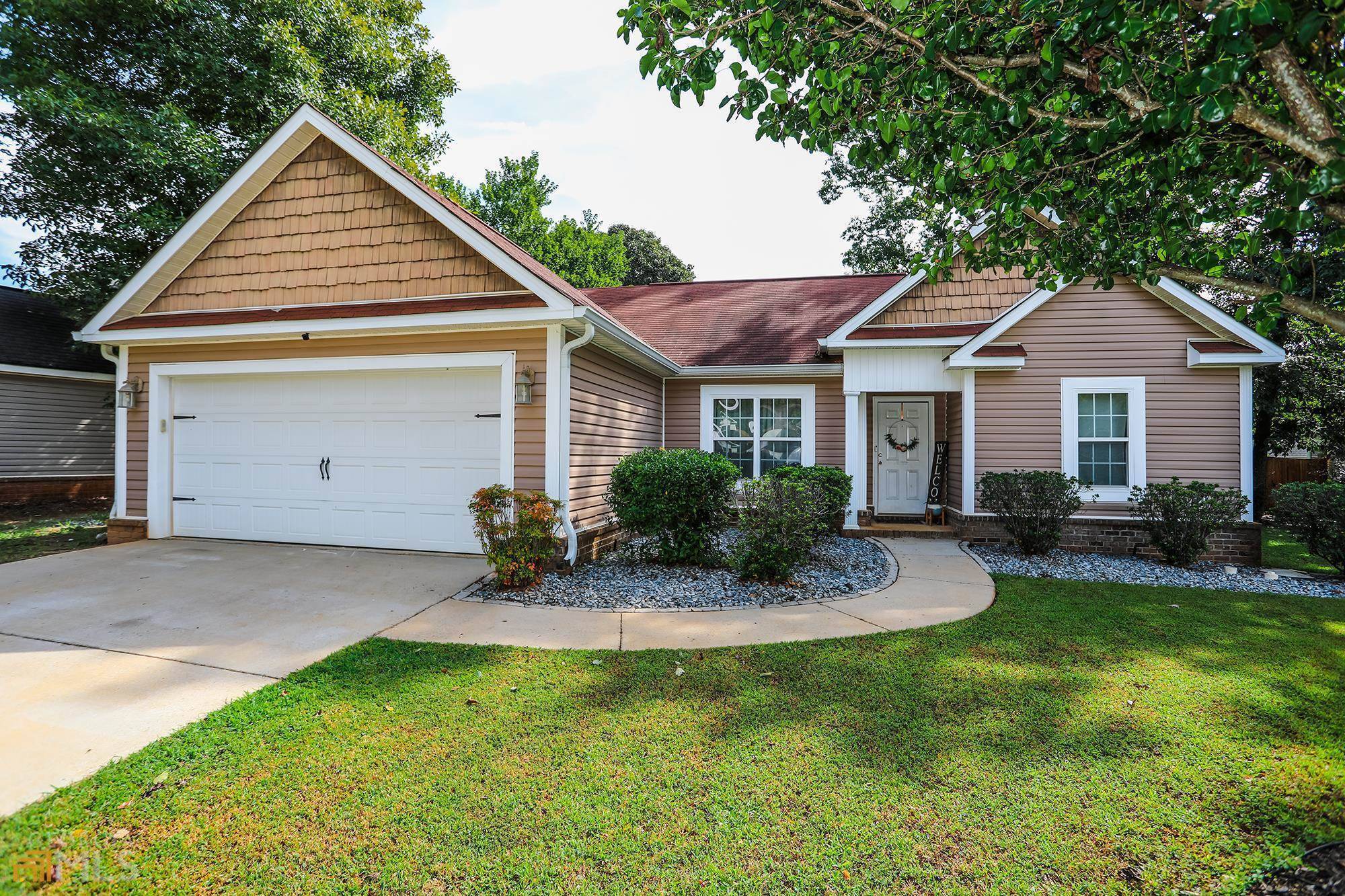 302 Madison Place Prkwy, Byron, GA 31008