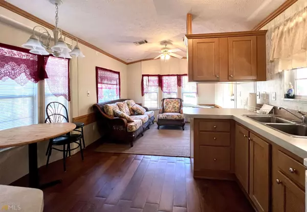 Cleveland, GA 30528,44 Dutchman WAY