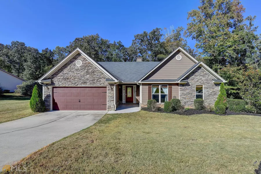 1758 Satilla, Winder, GA 30680