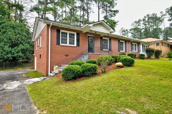 829 Pinewood, Macon, GA 31204