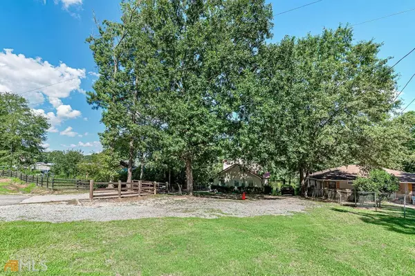 Jackson, GA 30233,192 Arrow Point RD