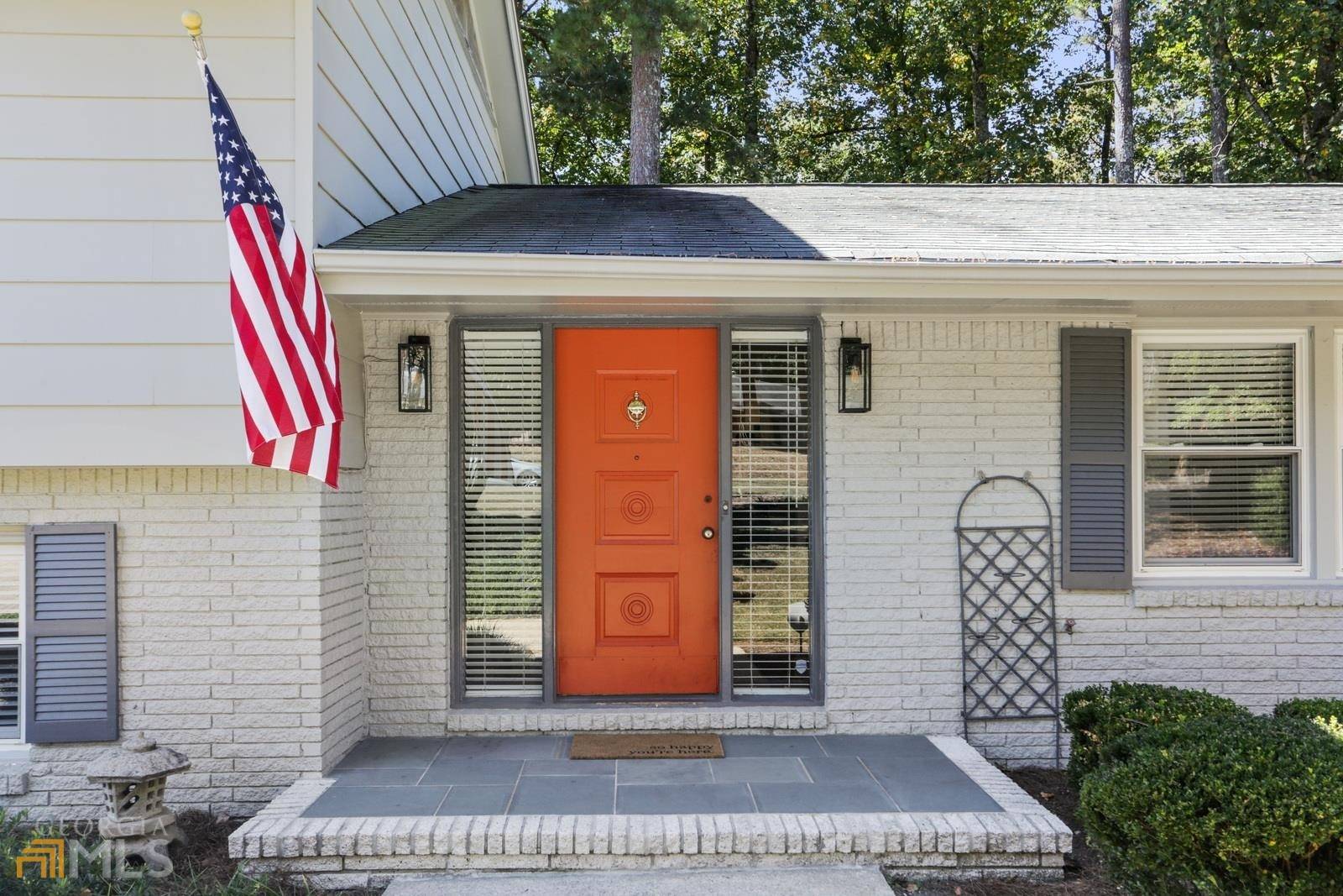 Dunwoody, GA 30338,5350 Saffron DR