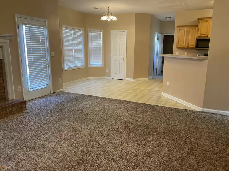 992 Wallace Hill RDG, Lawrenceville, GA 30045