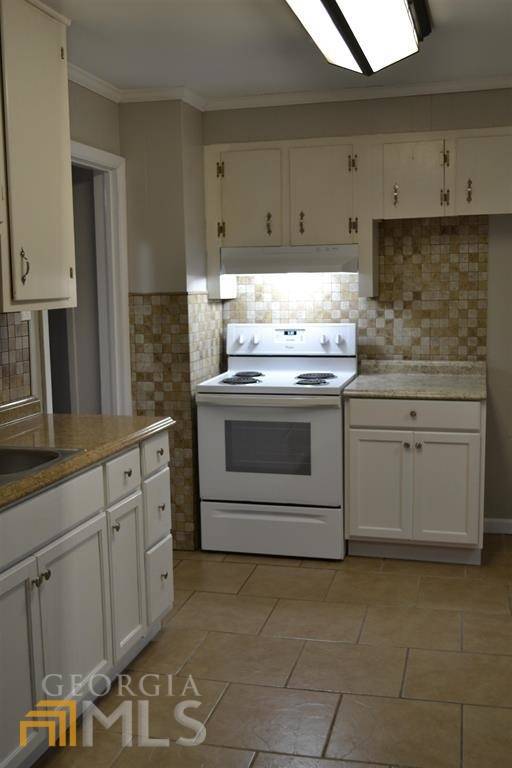 Warner Robins, GA 31093,108 Pearce DR