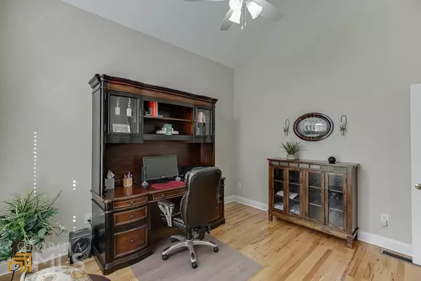 Hoschton, GA 30548,96 Huntington TRL