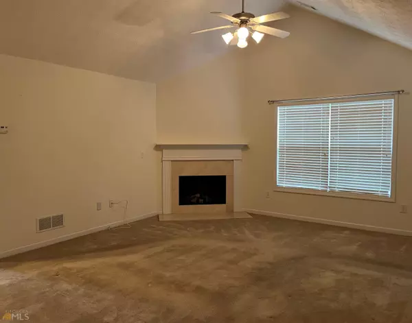 Loganville, GA 30052,413 Mockingbird DR