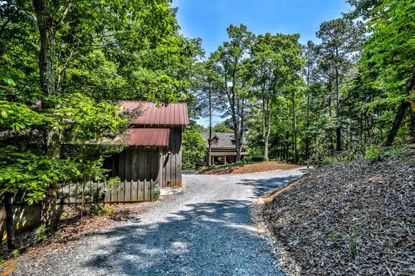 Ellijay, GA 30540,1735 Hunters