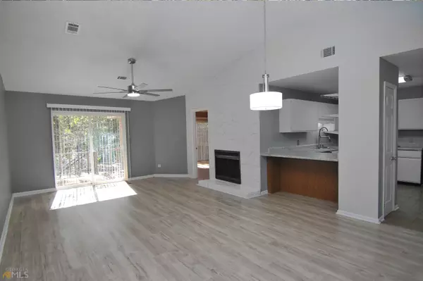 Warner Robins, GA 31088,242 Somerset DR