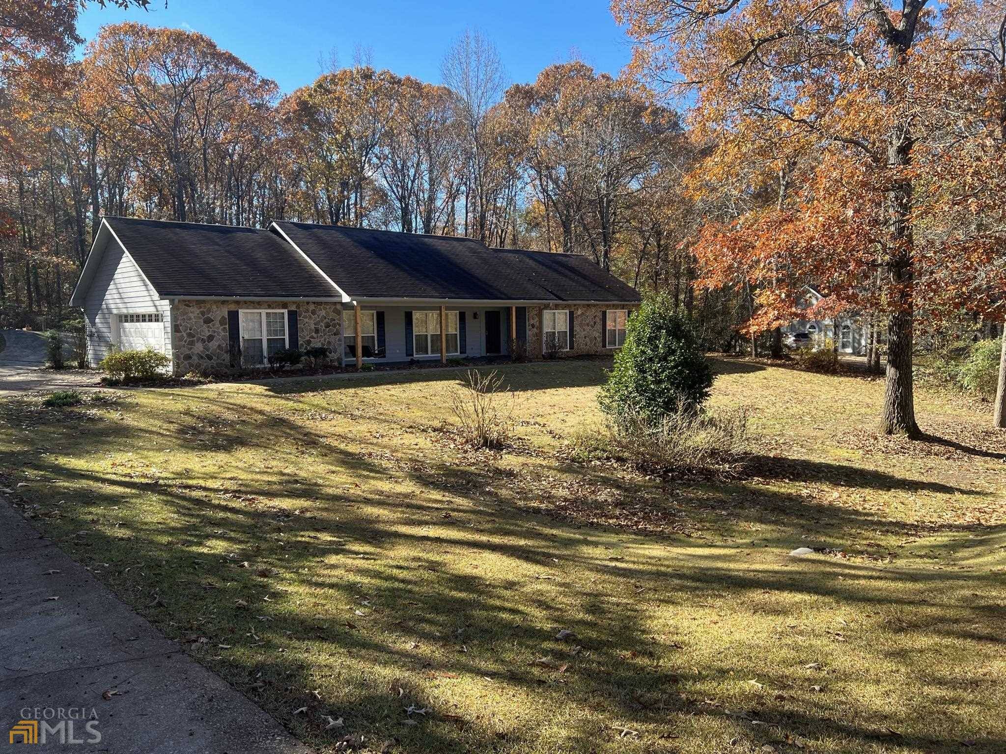 104 Greenbriar TRL, Lagrange, GA 30241