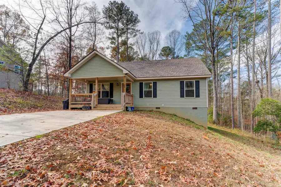 95 Old South DR, Ellijay, GA 30540
