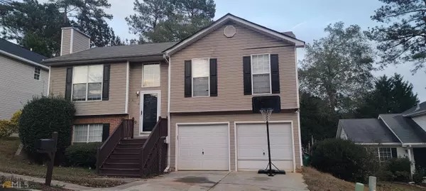 828 Tradd, Stone Mountain, GA 30087