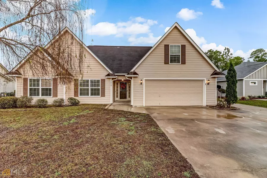 323 Victorias CIR, St. Marys, GA 31558