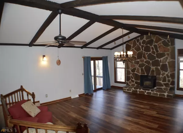 Toccoa, GA 30577,721 Scenic DR