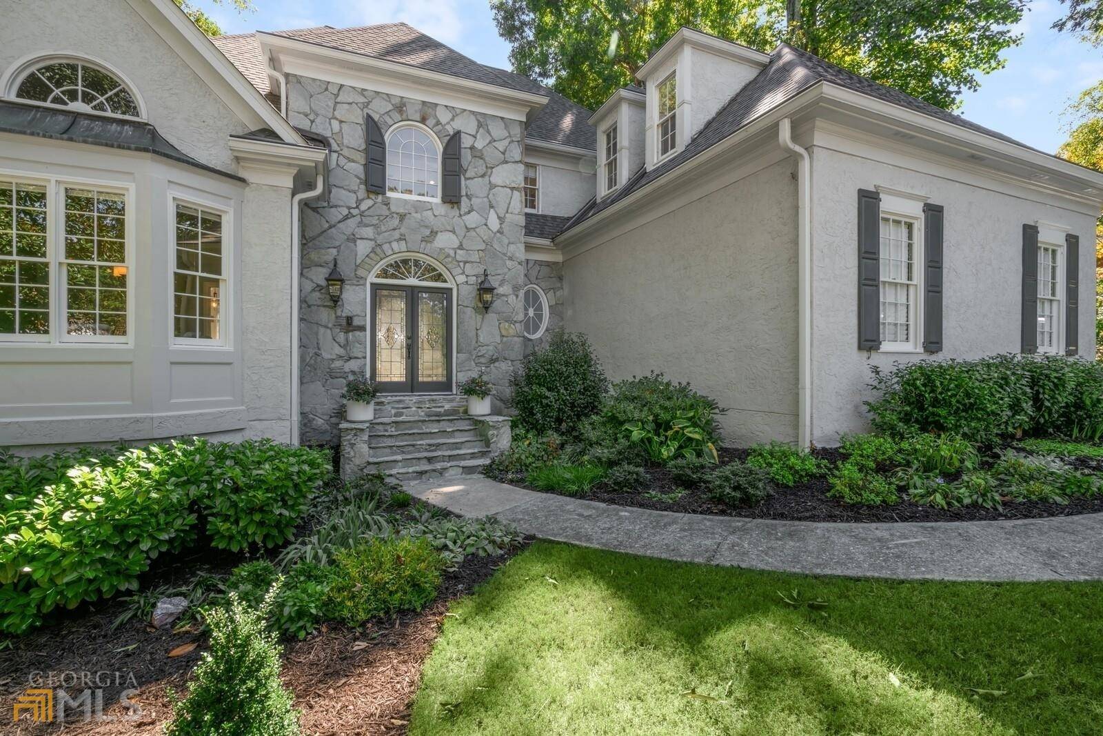 Johns Creek, GA 30022,3845 Hedgecliff CT