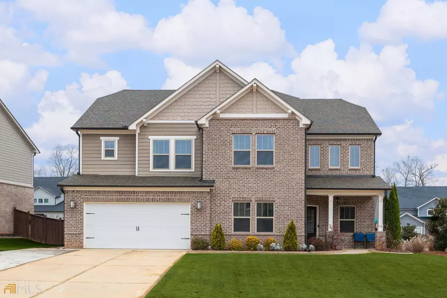 5111 Woodland Pass CIR, Stone Mountain, GA 30087