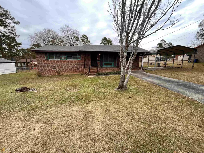 3161 Kevin DR, Macon, GA 31211