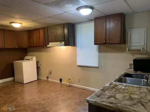 Decatur, GA 30032,2245 Whites Mill RD