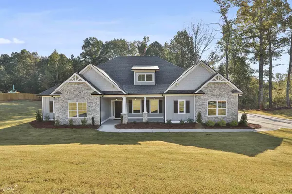 300 Chasewood Lane, Senoia, GA 30276