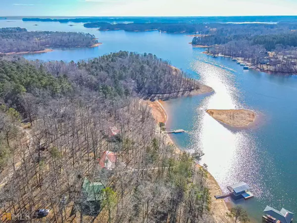 Hartwell, GA 30643,440 Paradise Point RD