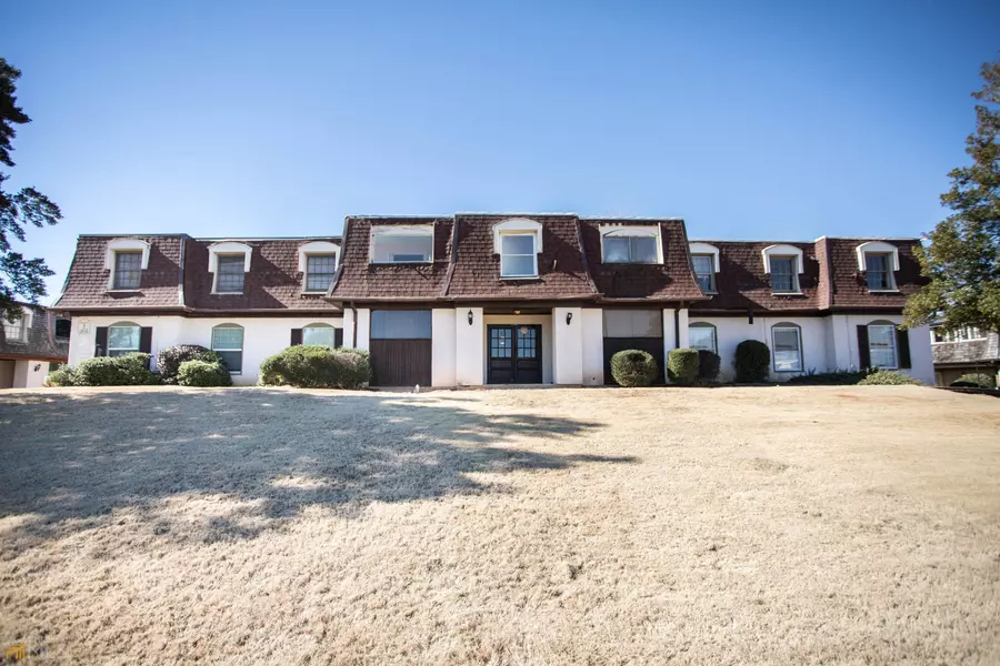 129 Rue Fontaine, Lithonia, GA 30038