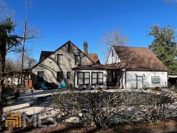 Sandersville, GA 31082,305 S Smith ST