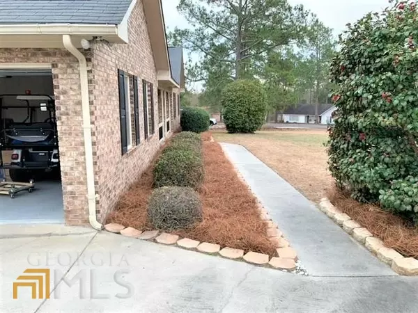 Statesboro, GA 30458,528 Pleasant Point RD