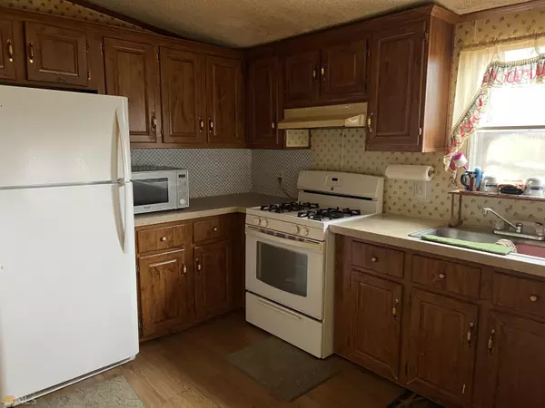 Cleveland, GA 30528,707 Collins RD