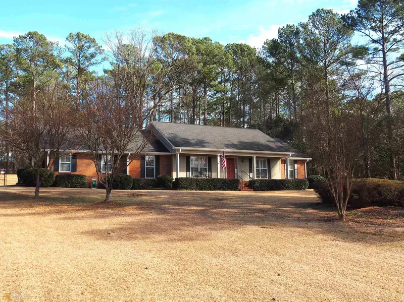 318 W Yorktown DR, Lagrange, GA 30240