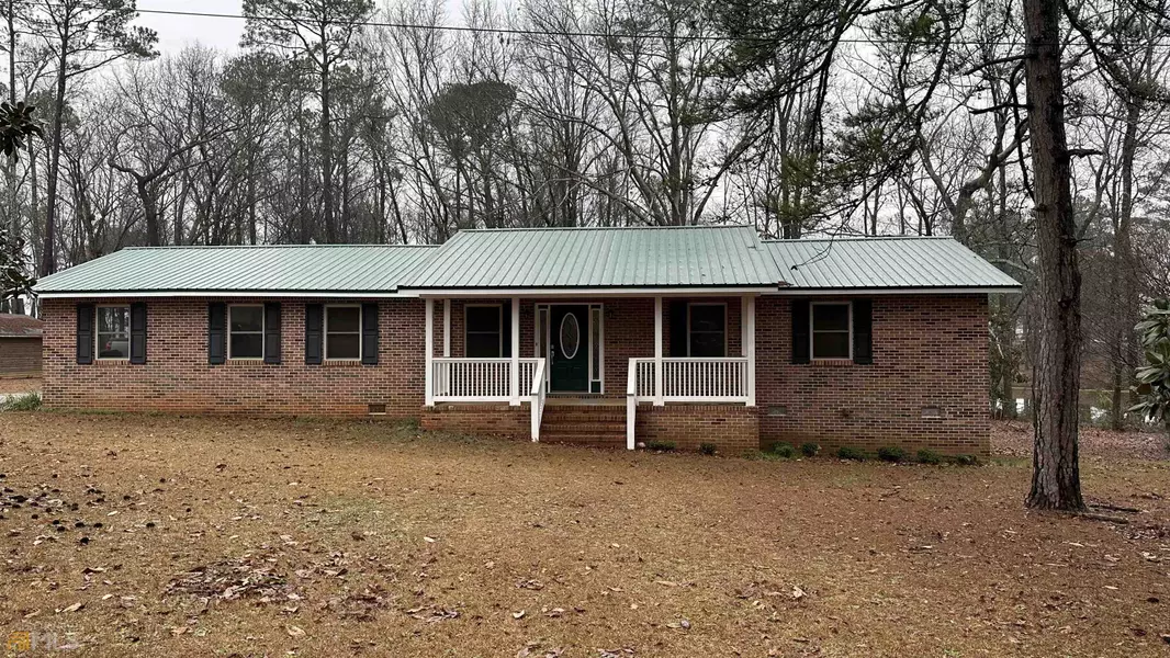 520 Honeysuckle, Thomaston, GA 30286