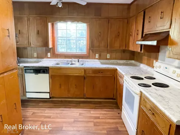 Waycross, GA 31503,2023 Conway DR