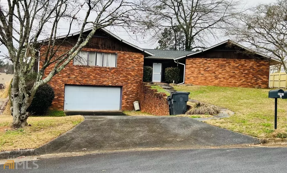 2461 Mcalpin TER, East Point, GA 30344