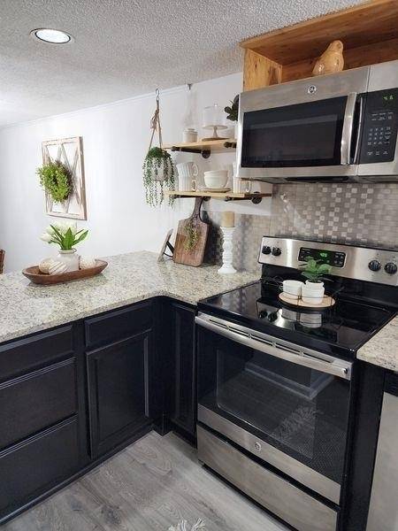 Villa Rica, GA 30180,302 Oak Ridge DR