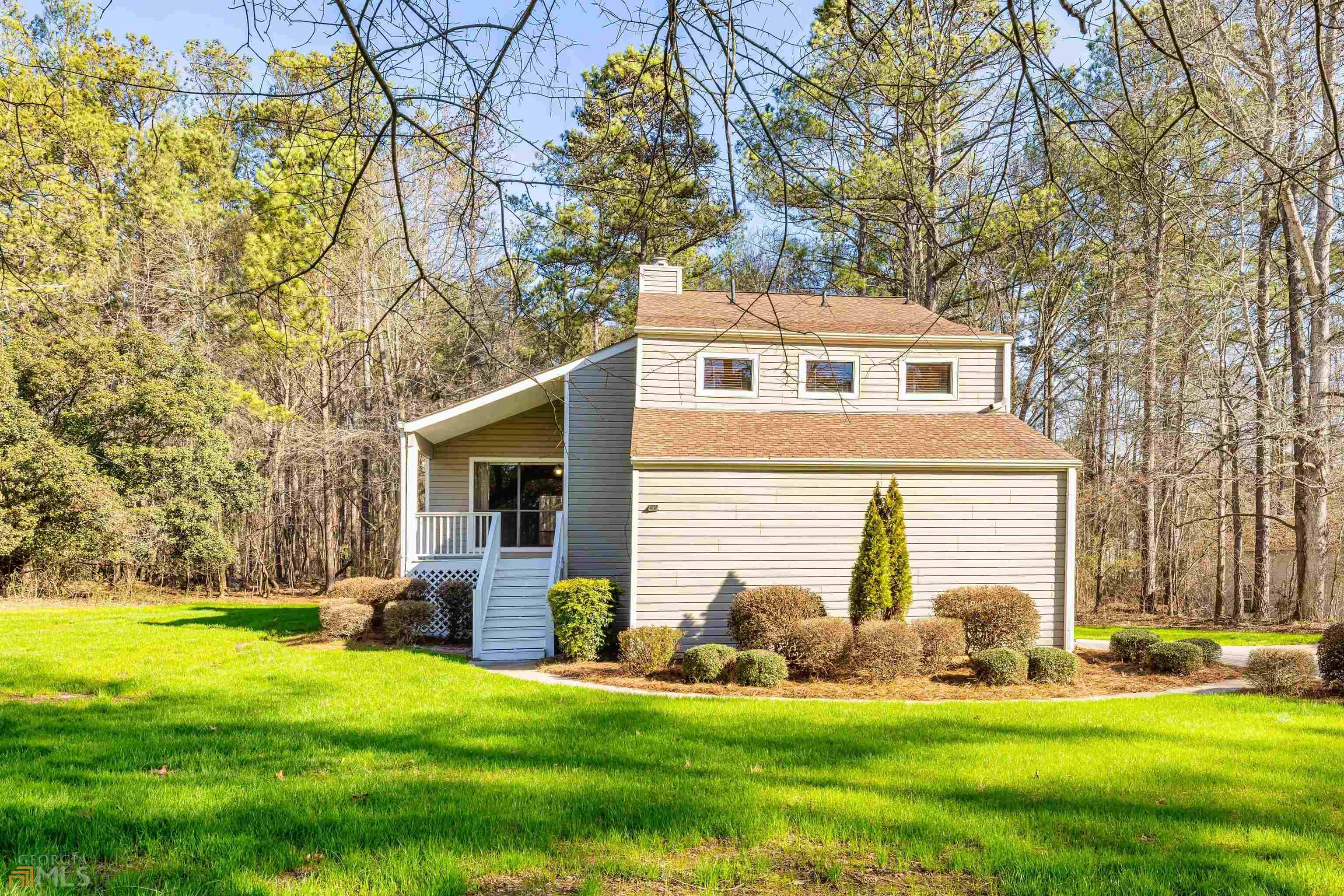 210 E Marilyn DR, Fayetteville, GA 30214