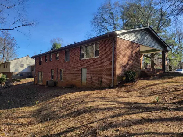 Gainesville, GA 30501,2174 NE Skyline