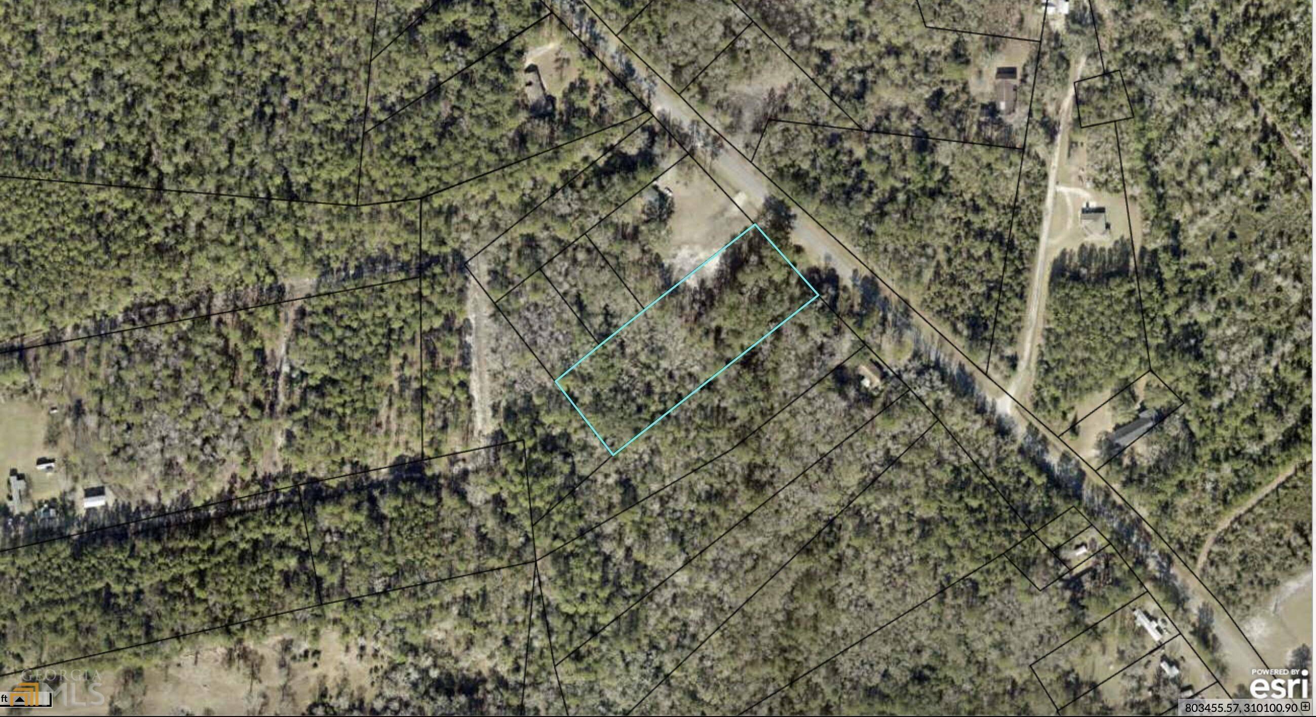860 Kinlaw RD, Woodbine, GA 31569
