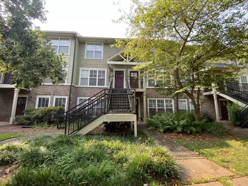 490 Barnett Shoals, Athens, GA 30605