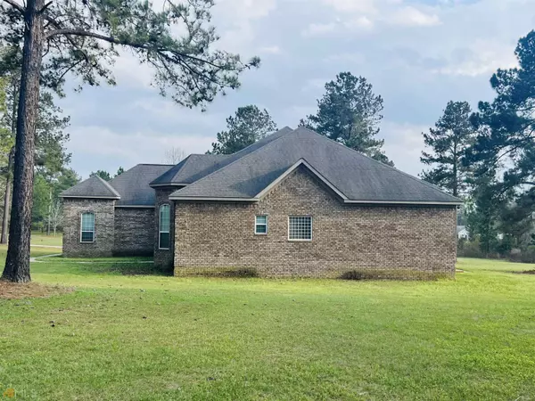 Eastman, GA 31023,1060 Edna Moore RD