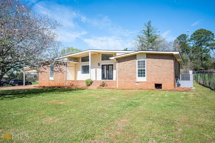 18 Old Potash RD, Cedartown, GA 30125