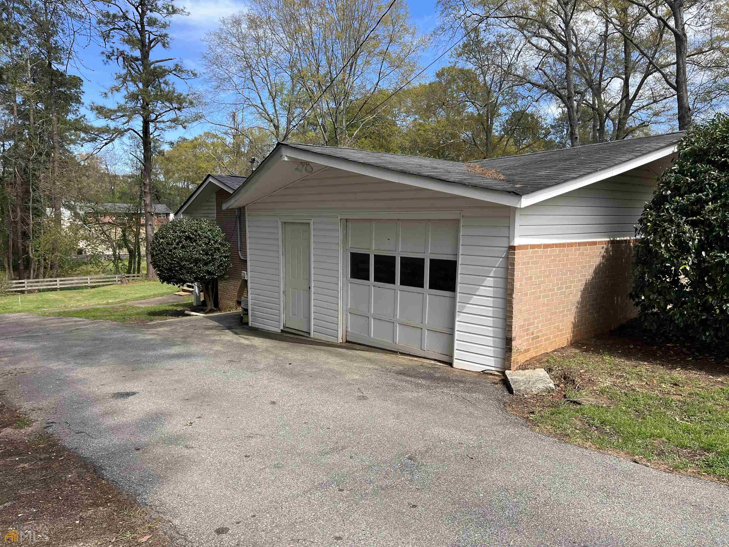 Barnesville, GA 30204,308 Poplar ST