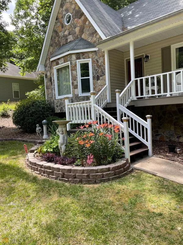 2768 NW Douglas CT, Acworth, GA 30101