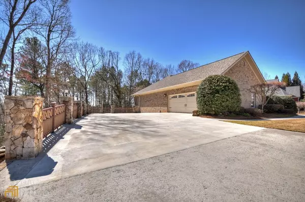 Ellijay, GA 30540,396 The Oaks