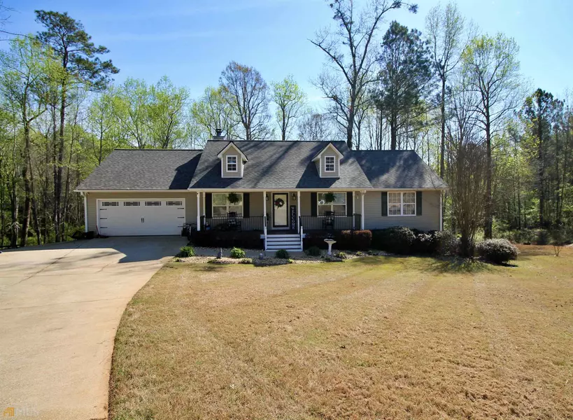 215 Grove Pointe, Locust Grove, GA 30248