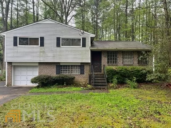 6292 Crestview, Forest Park, GA 30297