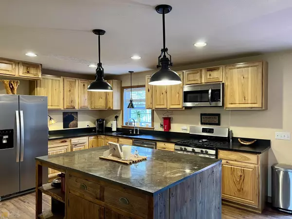 Highlands, NC 28741,477 Bolick RD